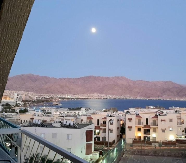 Bluestone Vacations In Lev Eilatアパートメント エクステリア 写真